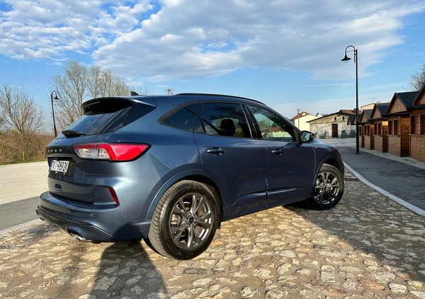 Ford Kuga cena 95900 przebieg: 24500, rok produkcji 2020 z Bodzentyn małe 232